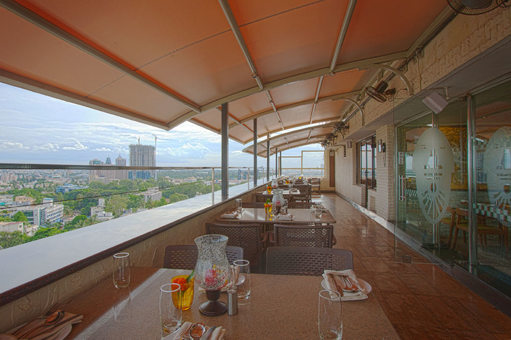 Hotel Ivory Tower à Bangalore Extérieur photo